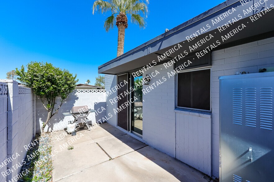 Building Photo - 4202 N 38th St