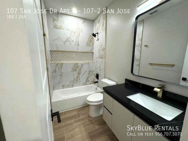 Building Photo - 107 San Jose Dr