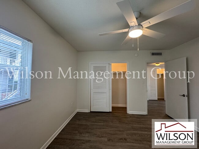 Building Photo - 210 E Yale St