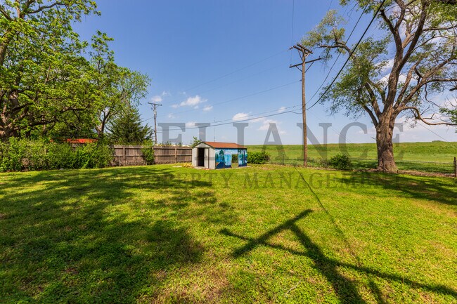 Building Photo - 416 Alexander Dr