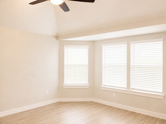 Building Photo - 8150 Royal Breeze Dr