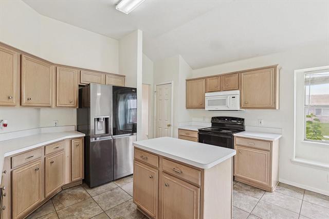 Building Photo - 3124 Creekside Dr
