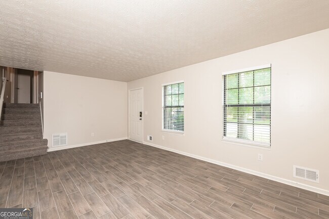 Building Photo - 174 Slicky Rock Ct