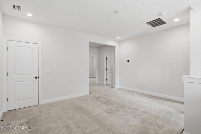 Building Photo - 250RENT Shadow Cv