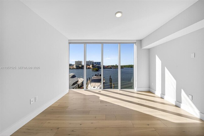 Building Photo - 400 Sunny Isles Blvd