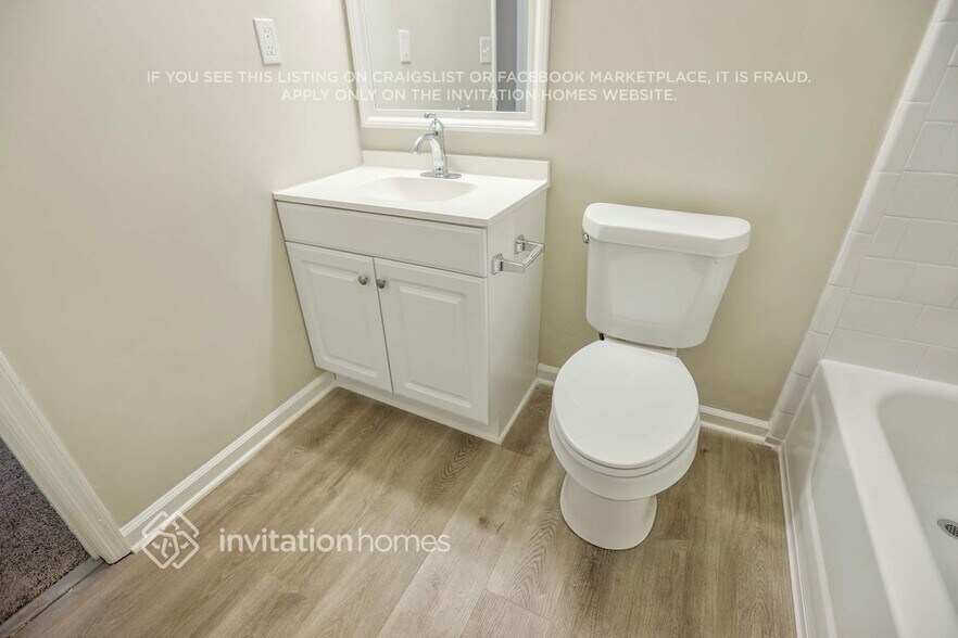 Building Photo - 888 Tall Deer Dr