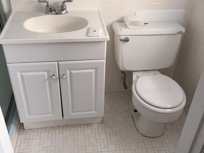 Building Photo - 4 Bedroom 2 Bath House in Northbridge Terrace - West Ashley