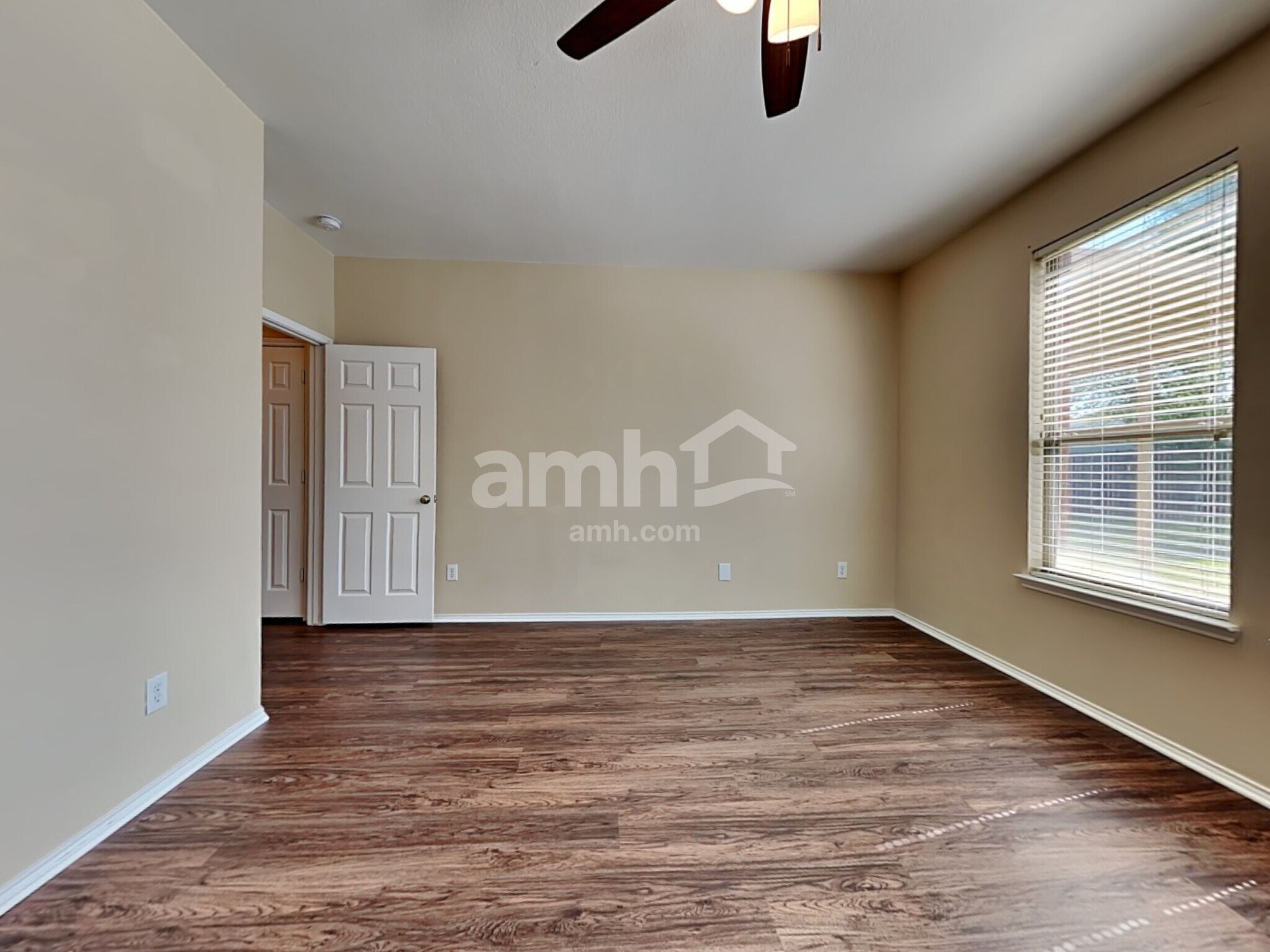 Building Photo - 2847 Park Springs Dr