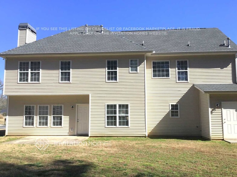 Building Photo - 1701 Branchwood Ct SW