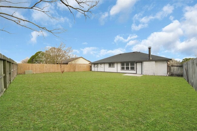 Building Photo - 14215 Barrone Dr