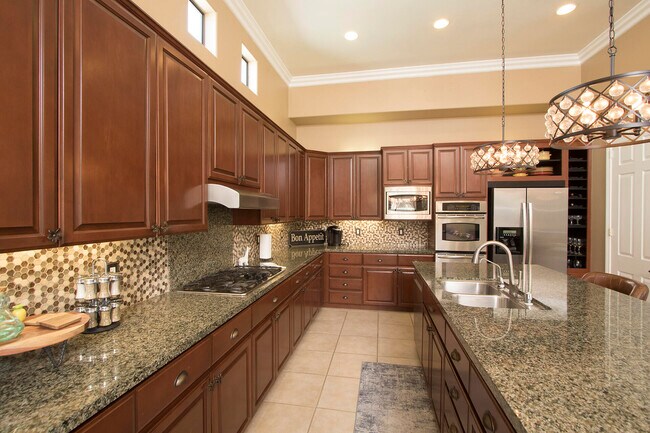 Building Photo - 57669 Santa Rosa Trail