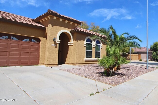 Building Photo - 1554 E Prickly Pear Pl