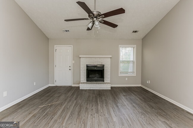 Building Photo - 10442 Tara Beach Cir