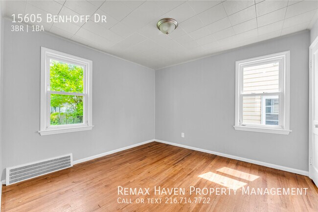 Building Photo - 15605 Benhoff Dr