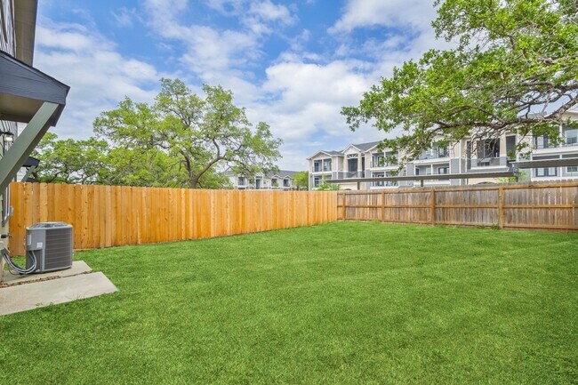 Building Photo - New Homes at The Row @ Dietz Elkhorn! Call...