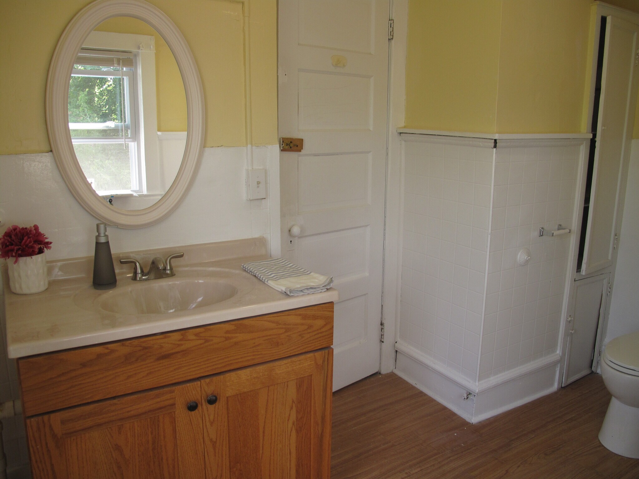 Building Photo - 405 Dryden Rd