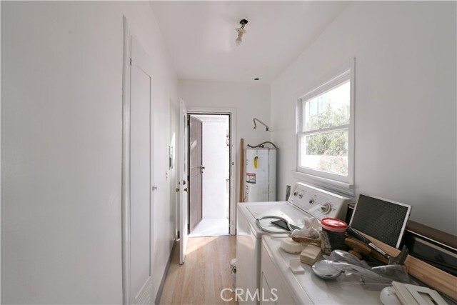 Building Photo - 915 Le Doux Rd