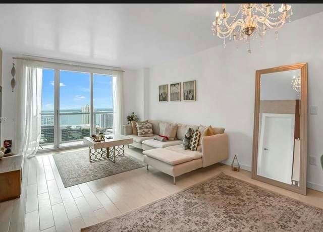 Building Photo - 500 Brickell Ave