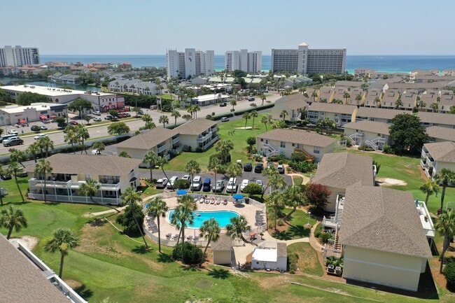 Building Photo - 775 Gulf Shore Dr