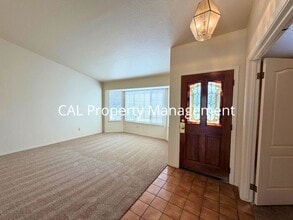 Building Photo - Rare 4 bedroom 2 bath rental in Pine Meadow Estates King City!