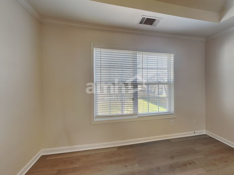 Building Photo - 1172 Cumberland Creek Way SW