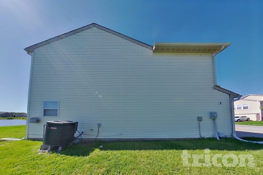 Building Photo - 3203 Brandenburg Dr
