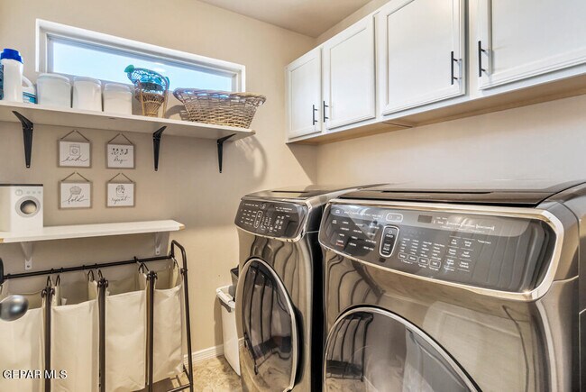 Building Photo - 12581 Blue Heron Dr