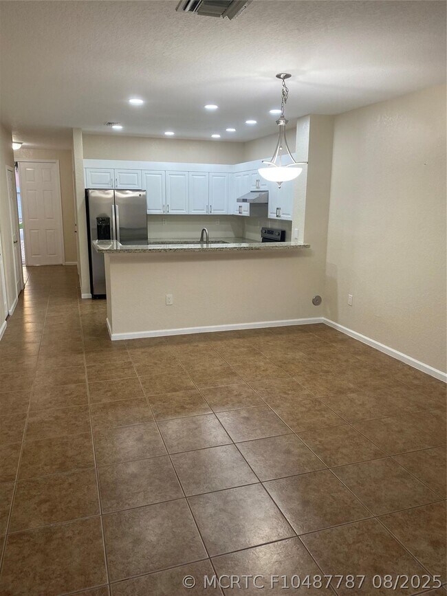 Building Photo - 6300 Landings Way