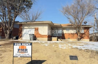 Building Photo - 3 Bed / 1 Bath House