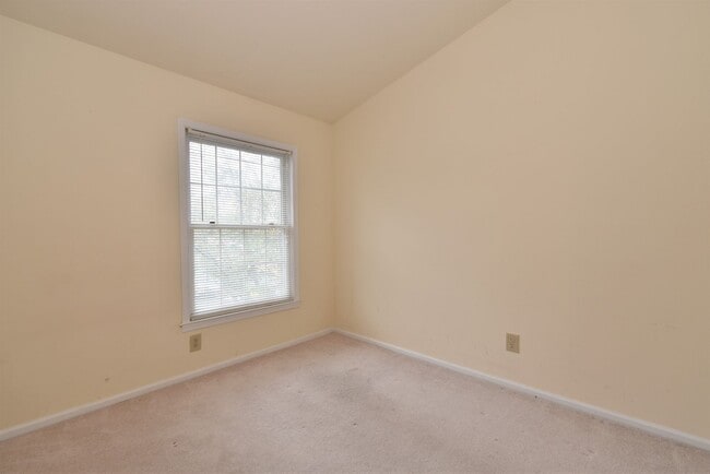 Building Photo - Big and Beautiful 2 Bedroom, 2 Full Bathroom, North Bethesda Condo!