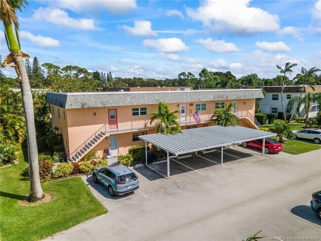 Building Photo - 2950 SE Ocean Blvd