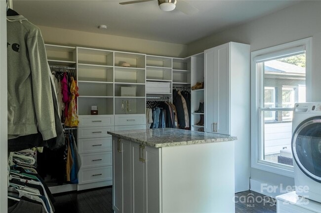 Building Photo - 311 S Academy St