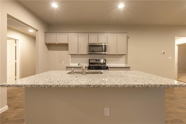 Building Photo - 612 Roaring Fork Ln