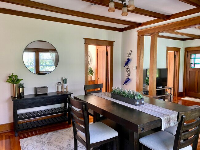 Dining Room - 18 Jumel Pl