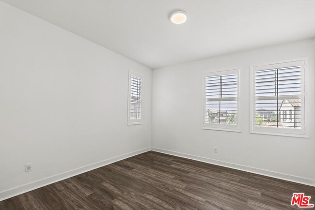 Building Photo - 12379 Primrose Ave