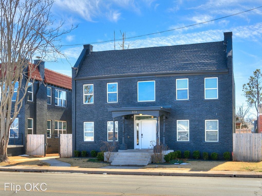 Building Photo - 808 NW 23rd St