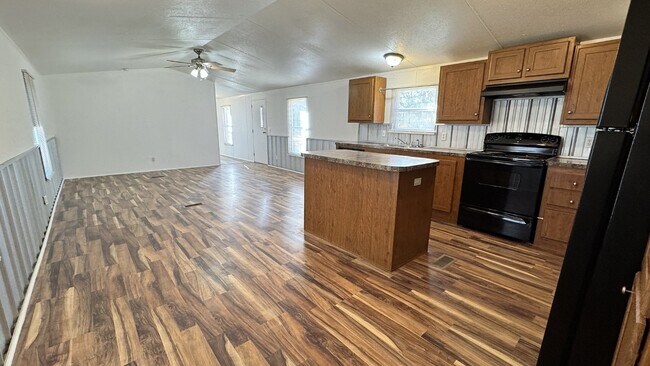 Building Photo - 15095 Highway 15