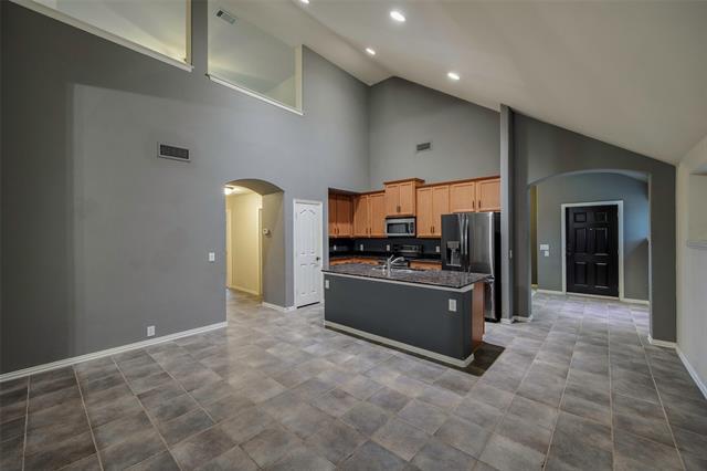 Building Photo - 717 Chelsea Dr