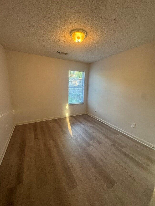 Building Photo - 2817 Misty Bay Dr