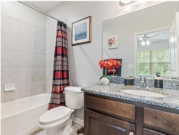 Building Photo - Beautiful Town Home For Rent in Meadow Poi...