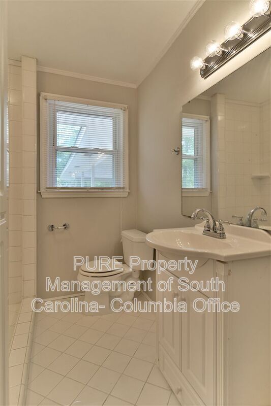 Building Photo - 901 Indigo Ave