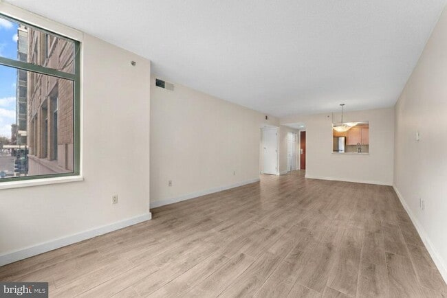 Building Photo - 1150 K St NW