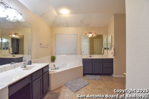 Building Photo - 222 Tapwood Ln