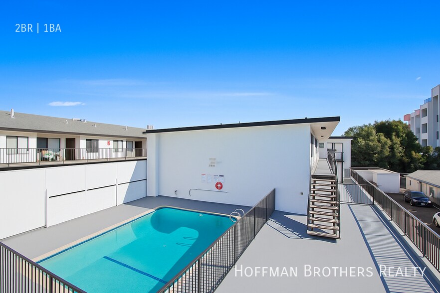 Building Photo - 14110 Yukon Ave