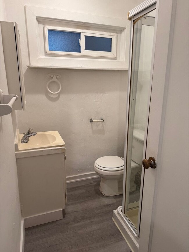 Building Photo - Redwood Grove