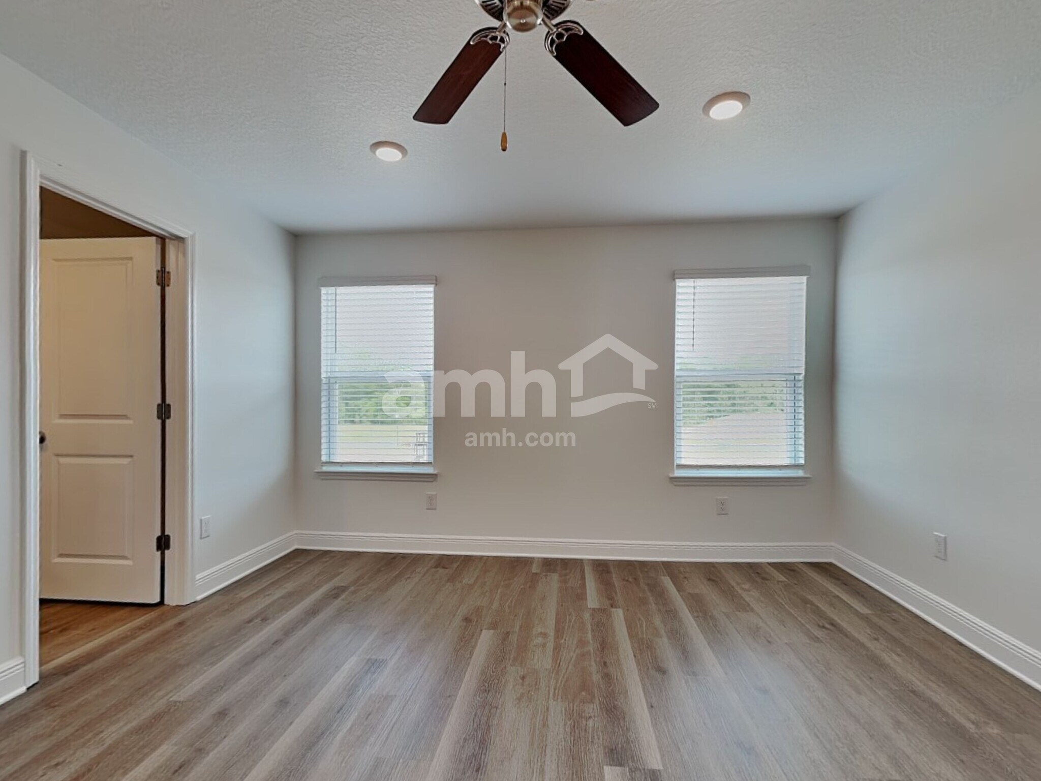 Building Photo - 6772 Atlantic Bch Ave