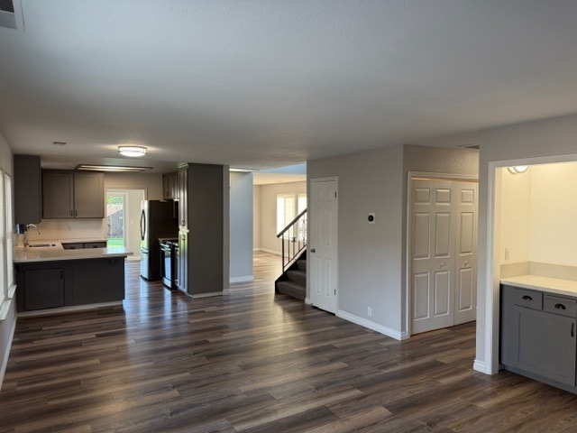 Building Photo - Manteca 4 Bedroom 3 Bathroom Home