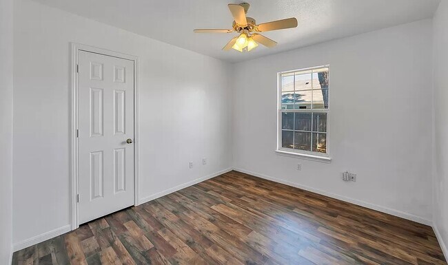 Building Photo - 2723 Baylor Ave