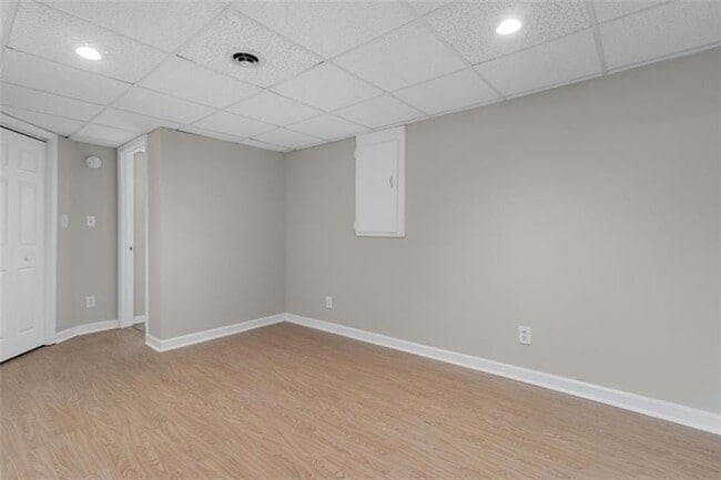 Building Photo - 2958 Harcourt Dr