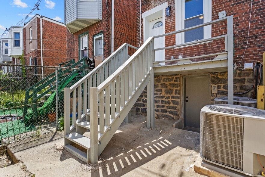 Unit 1 back deck/patio - 811 S 56th St